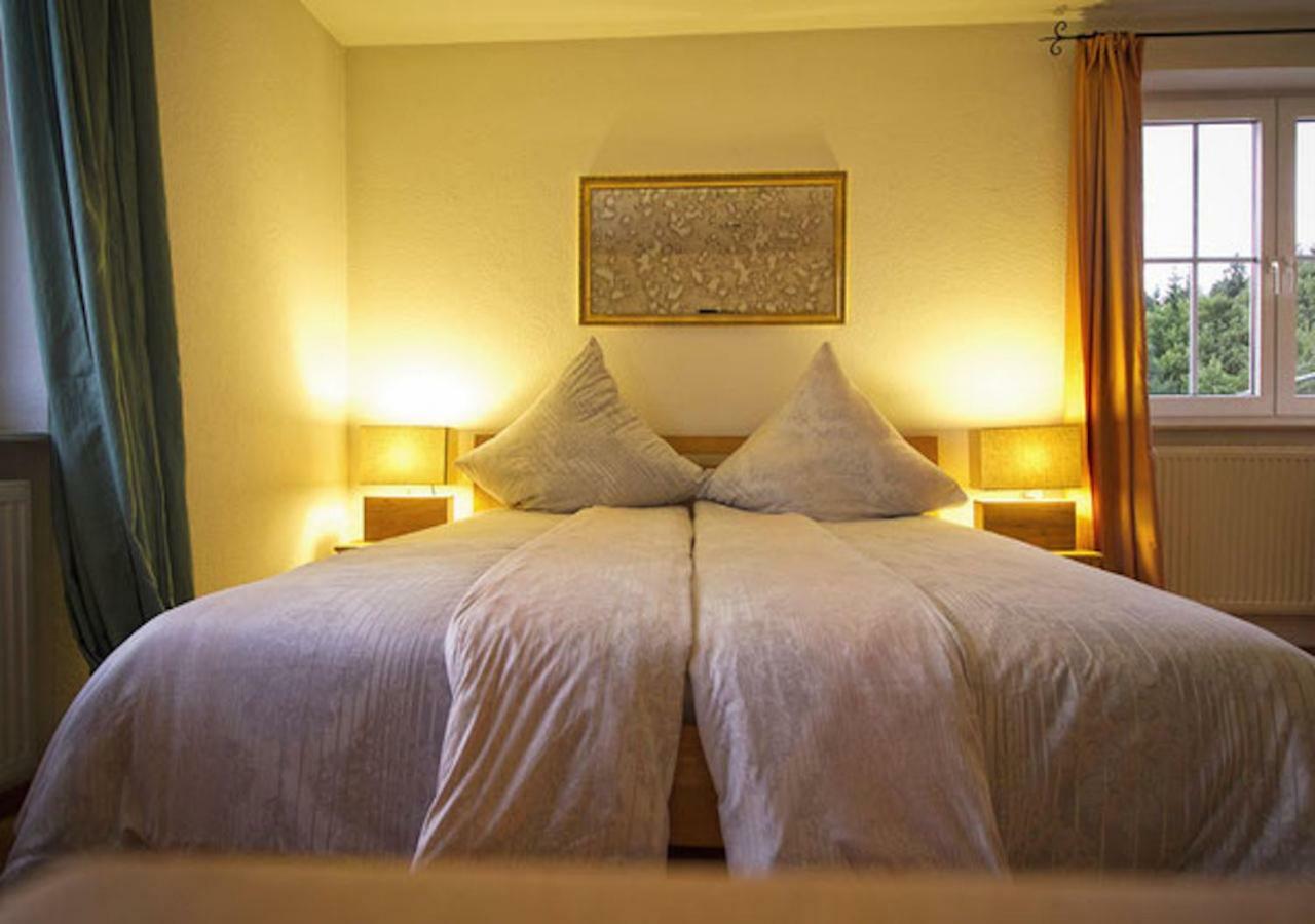 Fuchsenlohe Hotel Schlier Екстериор снимка
